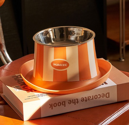 Stripped Pattern Elevated Pet Bowl